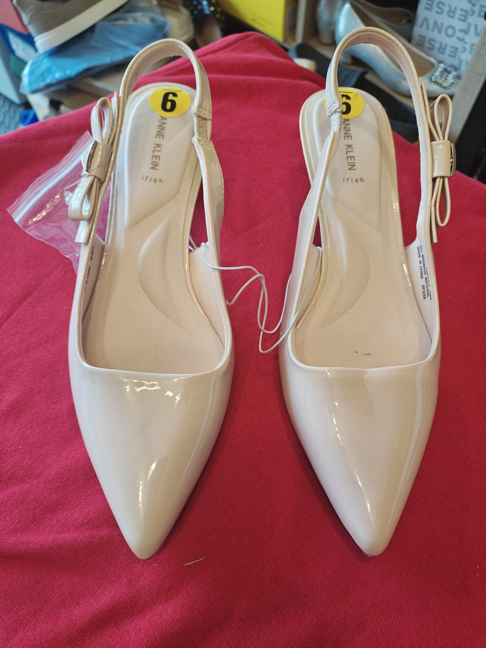 Anne Klein Beige Patent Pointed Toe Slingback Pumps 9M